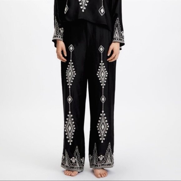 NWT Zara Embroidered High Waisted Silky Satin Wide Leg Pants 6895/272/800/ XS